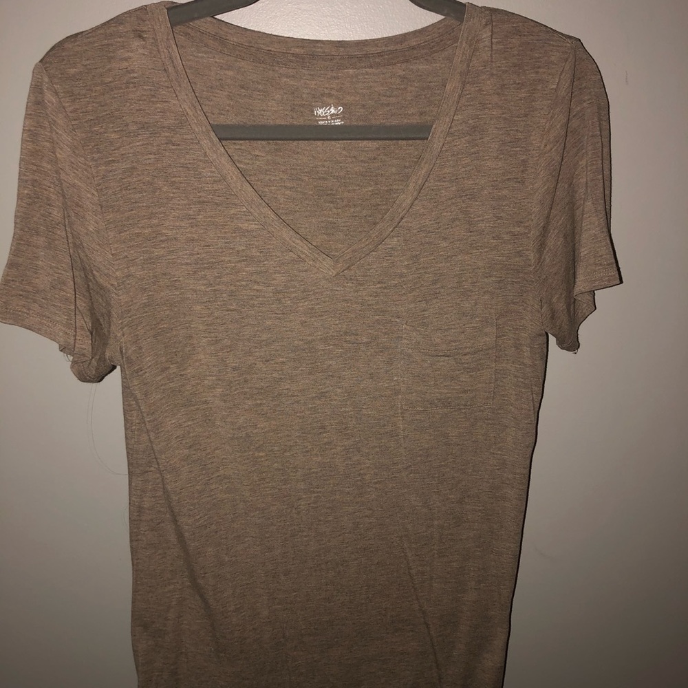 Tan short sleeve shirt